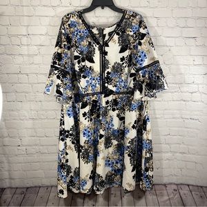 Lane Bryant Womens Dress sz 20 Floral Print V Neck Bell Sleeve Knee Length